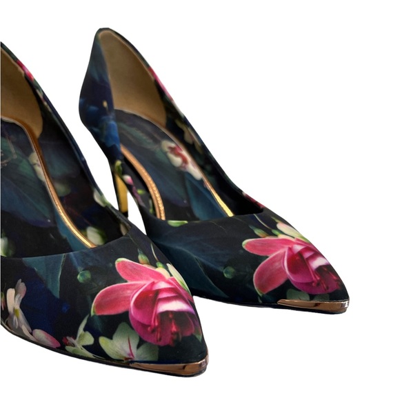 Ted Baker London Neevo 4 Pointed Heels - Fuchsia - Pink - Picture 5 of 10